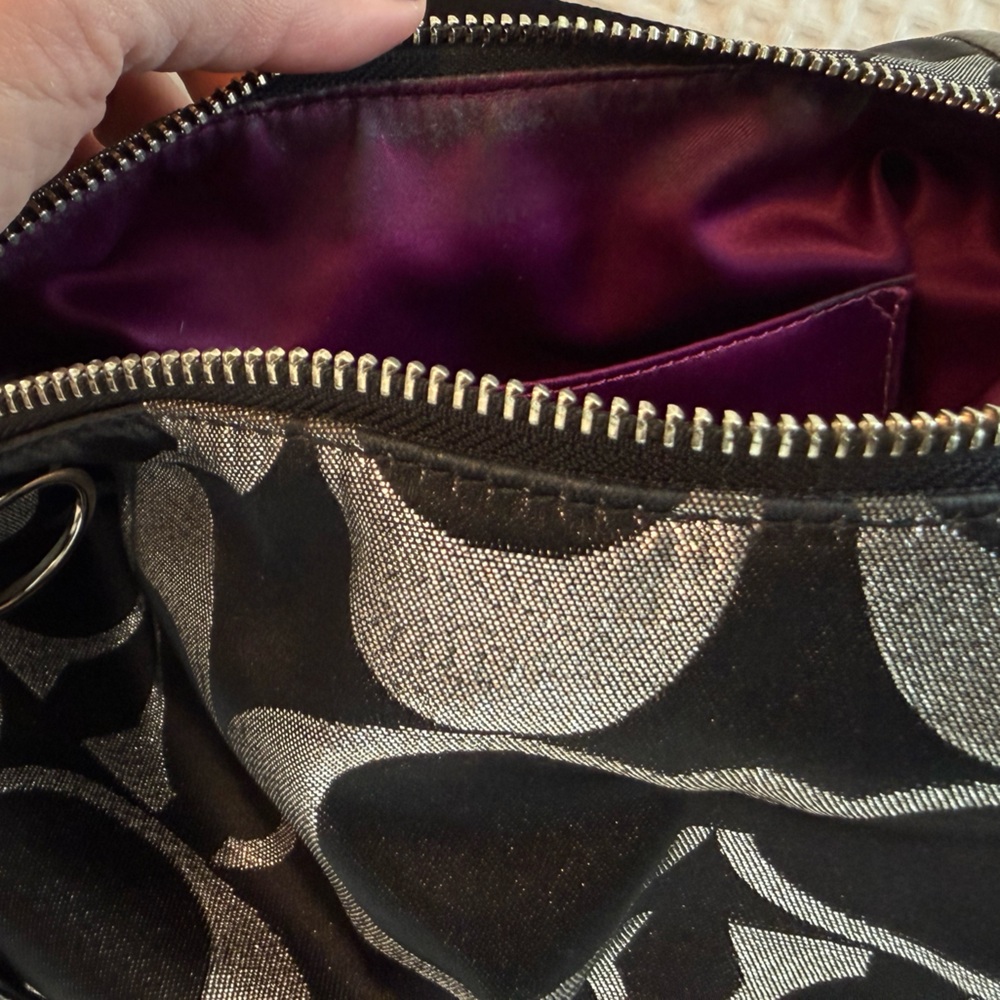 Coach Poppy Signature Lurex Groovy Shoulder Swing Bag Silver and Black Vintage - Picture 11 of 12